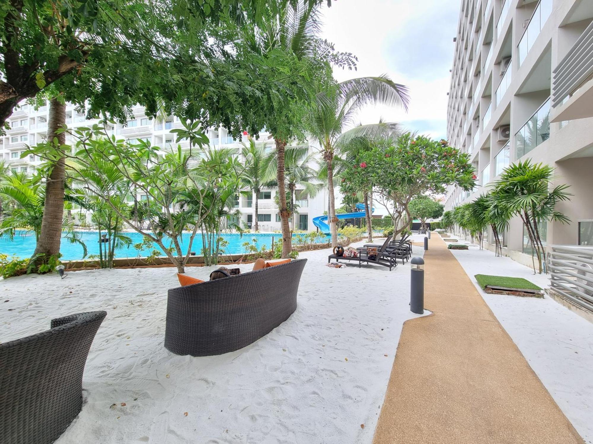 Laguna Beach Condo Resort 3 Maldives Pattaya Pool View ลากูน่า บีช คอนโด รีสอร์ต 3 พัทยา Pantai Jomtien Bagian luar foto