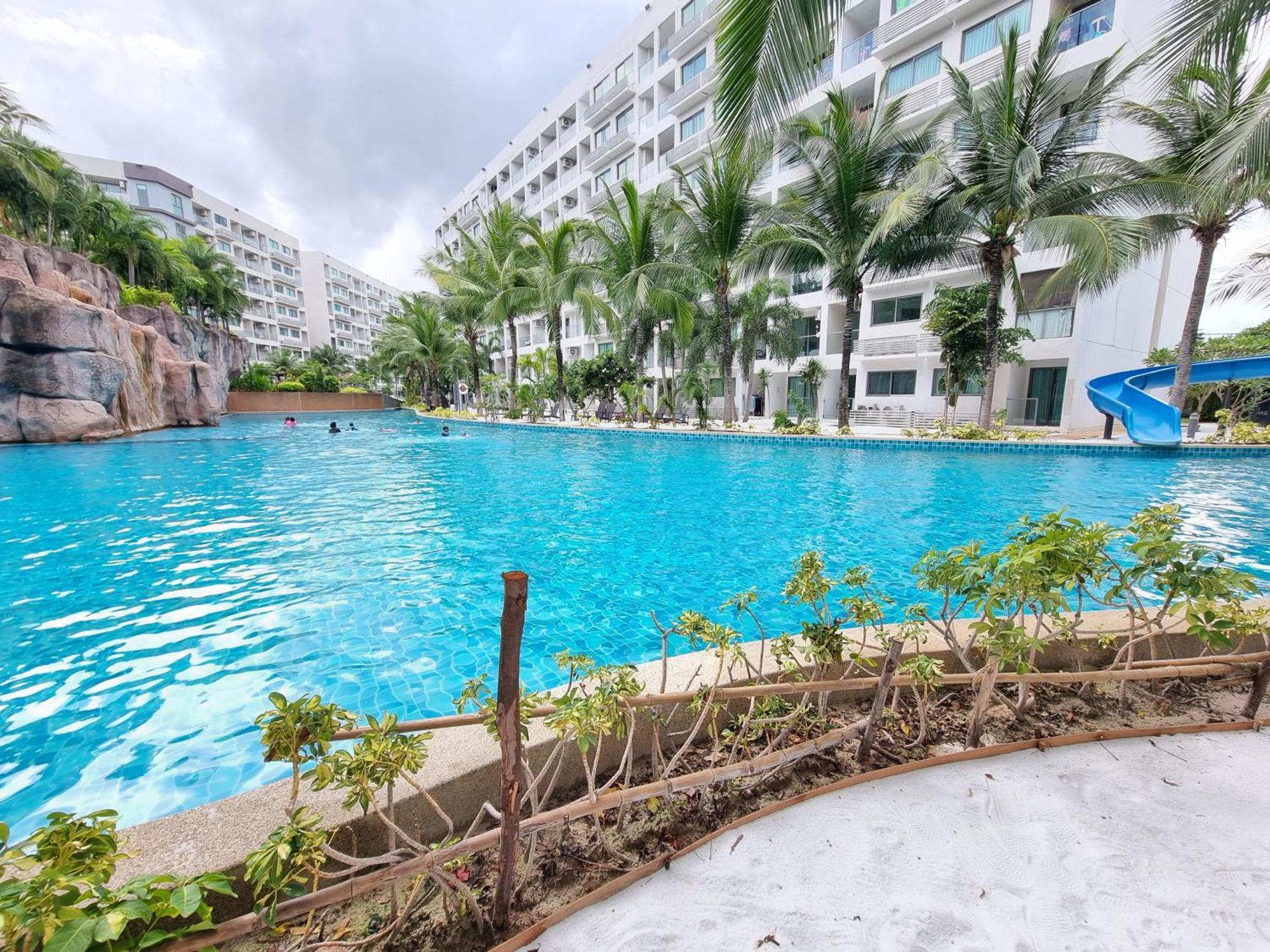 Laguna Beach Condo Resort 3 Maldives Pattaya Pool View ลากูน่า บีช คอนโด รีสอร์ต 3 พัทยา Pantai Jomtien Bagian luar foto