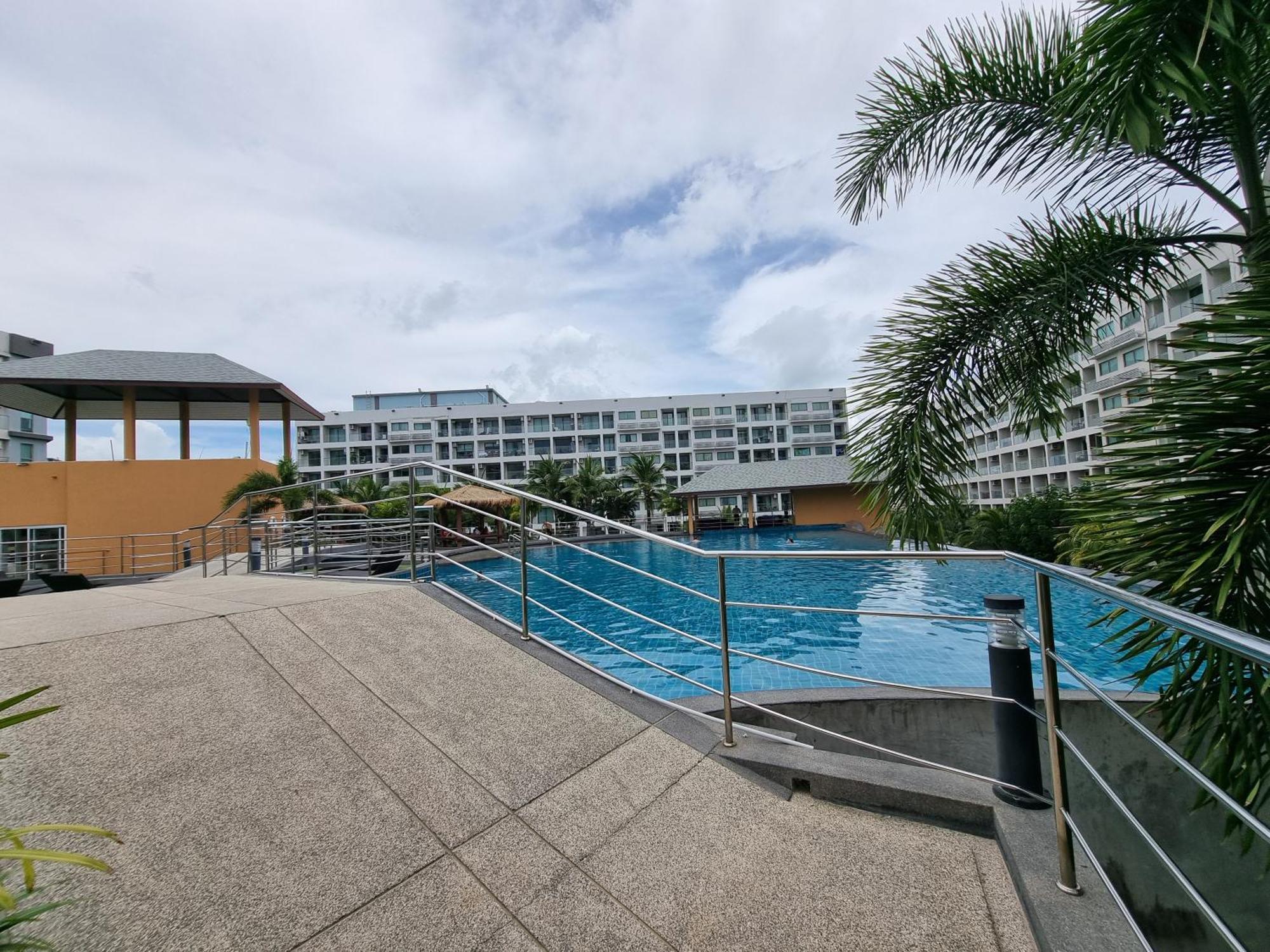 Laguna Beach Condo Resort 3 Maldives Pattaya Pool View ลากูน่า บีช คอนโด รีสอร์ต 3 พัทยา Pantai Jomtien Bagian luar foto